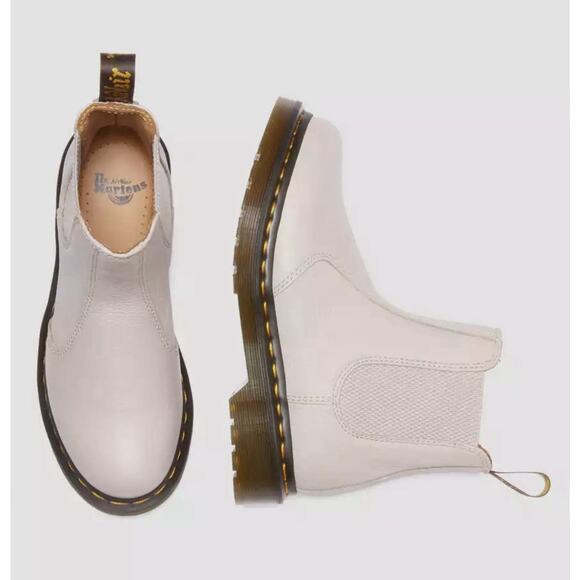 Dr. Martens Womens 2976 Virginia Leather Chelsea Boots in Vintage Taupe Size 8 - Picture 1 of 6